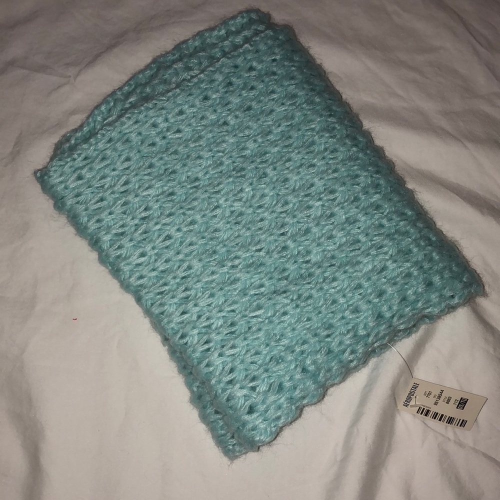 NWT aqua infinity scarf
